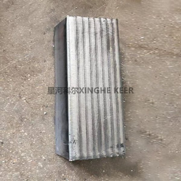  Irregular plasma wear-resistant workpiece